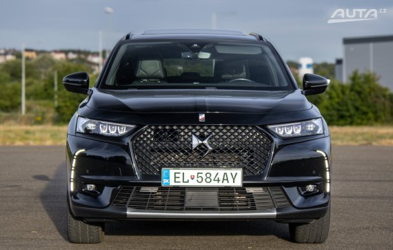 DS 7 CROSSBACK 1.6 E-tense Rivoli / 133kW / A8 / ZÁRUKA / AJ NA SPLÁTKY / PROTIÚČET 2022 černá