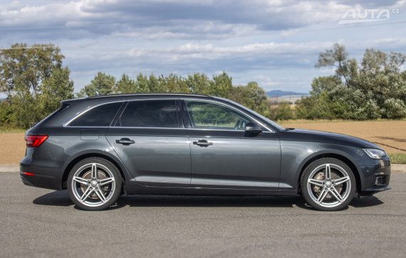 Audi A4 Avant 4x4 160kW 2017 2017 šedá