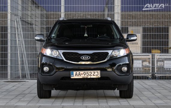 Kia Sorento 2.2 CRDi VGT 4WD A/T, 145kW, A6 / AJ NA SPLÁTKY / PROTIÚČET / 2010 černá