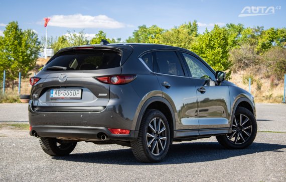 Mazda CX-5 2.5 Skyactiv Revolution TOP AWD A/T, 143kW, A6 / AJ NA SPLÁTKY / PROTIÚČET 2018 šedá