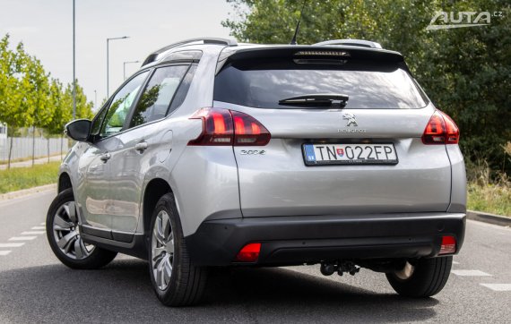 Peugeot 2008 1.2 PureTech Style / 60kW / M5 / ZÁRUKA / AJ NA SPLÁTKY / PROTIÚČET 2018 šedá