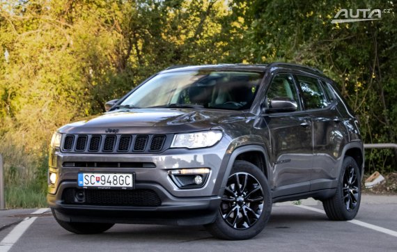 Jeep Compass 1.3 TURBO Night Eagle / 96kW / M6 / ZÁRUKA / AJ NA SPLÁTKY / PROTIÚČET
