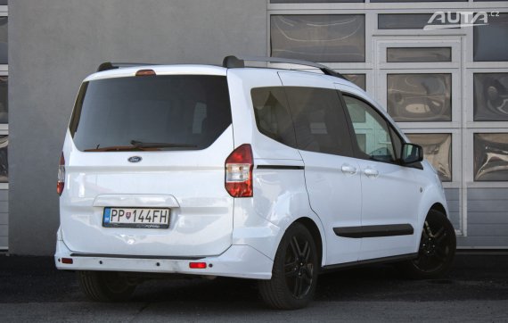 Ford Tourneo Courier 1.6 TDCi / 70kW / M5 / ZÁRUKA / AJ NA SPLÁTKY / PROTIÚČET 2014 bílá