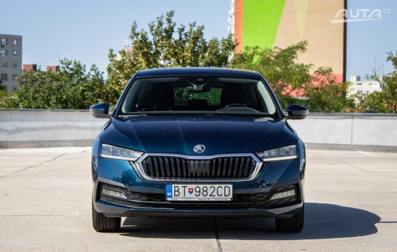 Škoda Octavia 2.0 TDI SCR Ambition, 85kW, M6 / AJ NA SPLÁTKY / PROTIÚČET / 2020 modrá