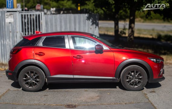 Mazda CX-3 2.0 Skyactiv Emotion / 88kW / M6 / ZÁRUKA / AJ NA SPLÁTKY / PROTIÚČET 2016 červená