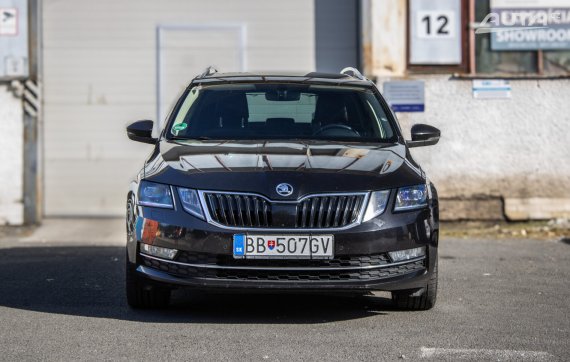 Škoda Octavia Combi 2.0 TDI L&amp;K 4x4 135kW AT/6 / AJ NA SPLÁTKY / PROTIÚČET 2017 černá