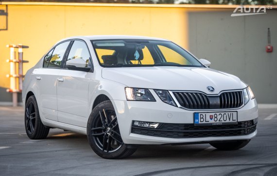 Škoda Octavia 2.0 TSI Ambition DSG, 140kW, A7 / AJ NA SPLÁTKY / PROTIÚČET / 2019 bílá