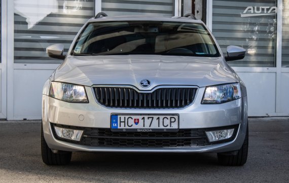 Škoda Octavia Combi 1.6 TDI, 81kW (2016) / AJ NA SPLÁTKY / PROTIÚČET / 2016 stříbrná metalíza