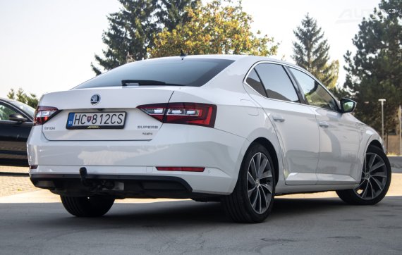 Škoda Superb 2.0 TDI L&amp;K 4x4 DSG / 140kW / A6 / ZÁRUKA / AJ NA SPLÁTKY / PROTIÚČET 2018 bílá