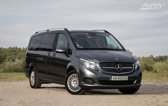 Mercedes-Benz V trieda V220d long A/T, 120kW, A7 / AJ NA SPLÁTKY / PROTIÚČET / 2016 šedá