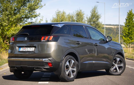 Peugeot 3008 1.6 HDi A/T 2017 šedá