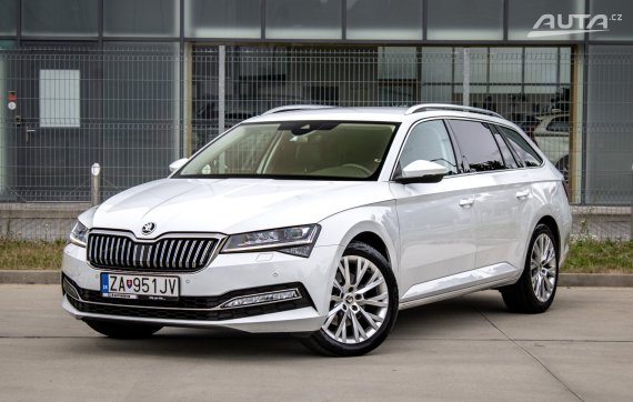 Škoda Superb Combi 2.0 TDI SCR Style Plus DSG, 147 kW, A7 / AJ NA SPLÁTKY / PROTIÚČET / 2023 - hlavní pohled