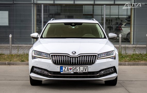 Škoda Superb Combi 2.0 TDI SCR Style Plus DSG, 147 kW, A7 / AJ NA SPLÁTKY / PROTIÚČET / 2023 bílá