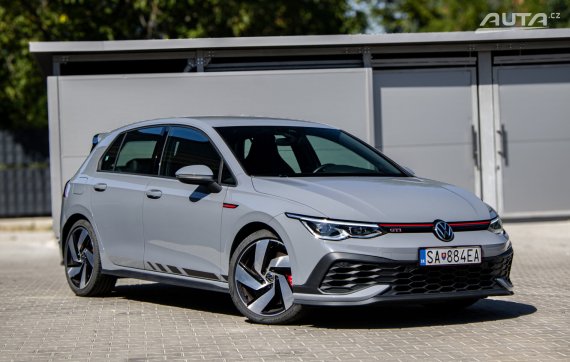 Volkswagen Golf 2.0 TSI 300k GTI Clubsport DSG, 221 kW, A7 / AJ NA SPLÁTKY / PROTIÚČET / 2021 šedá
