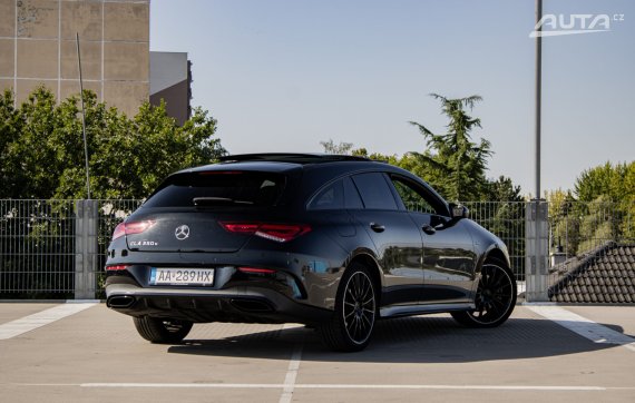 Mercedes-Benz CLA Shooting Brake SB 250e A/T, 118 kW, A8, 5d. / AJ NA SPLÁTKY / PROTIÚČET / 2020 černá