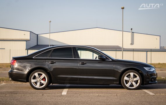 Audi A6 C7 3.0 TDI 2011 šedá