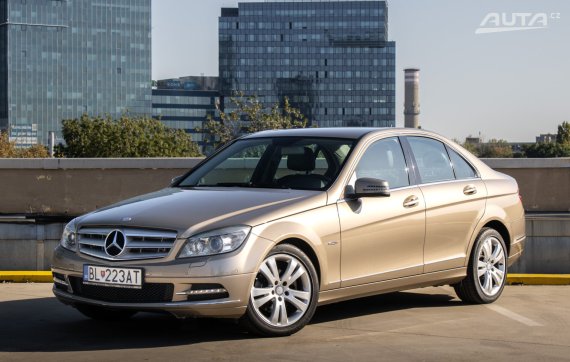 Mercedes-Benz C250 CDI Avantgarde / 150kW / A7 / AJ NA SPLÁTKY / PROTIÚČET