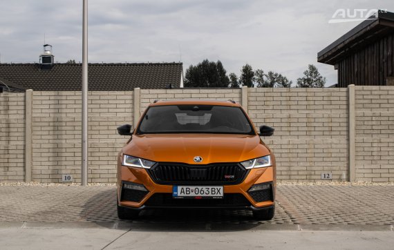 Škoda Octavia Combi 2.0 TSI RS DSG, 180kW (2023) / AJ NA SPLÁTKY / PROTIÚČET / 2023 oranžová