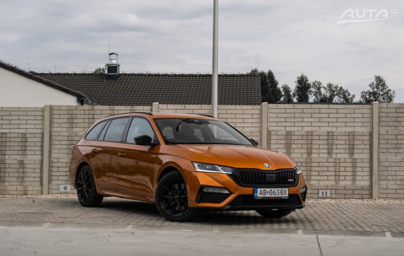 Škoda Octavia Combi 2.0 TSI RS DSG, 180kW (2023) / AJ NA SPLÁTKY / PROTIÚČET / 2023 oranžová