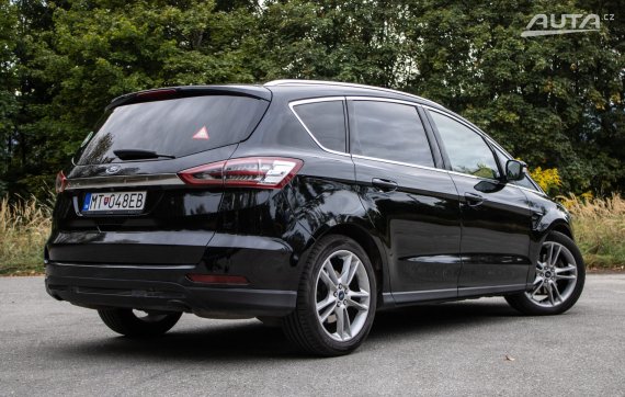 Ford S-Max 2.0 TDCi Duratorq A/T, 110kW (2017) / AJ NA SPLÁTKY / PROTIÚČET / 2017 černá