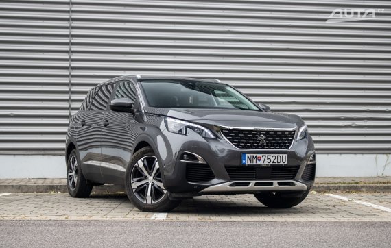 Peugeot 5008 1.6 PureTech A/T, 133kW (2019) / AJ NA SPLÁTKY / PROTIÚČET / 2019 šedá