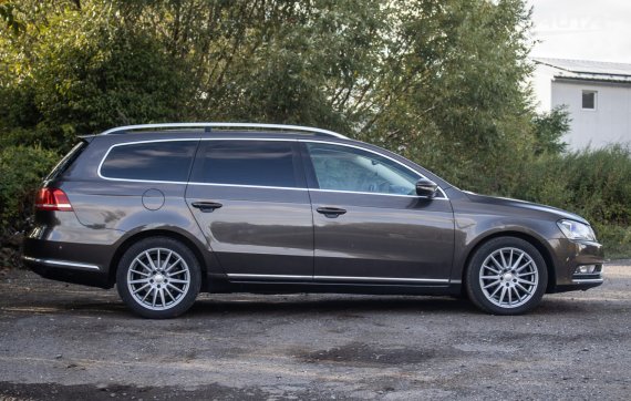 Volkswagen Passat Variant 2.0 TDI BMT Highline DSG, 103kW (2012) / AJ NA SPLÁTKY / PROTIÚČET / 2012 hnědá