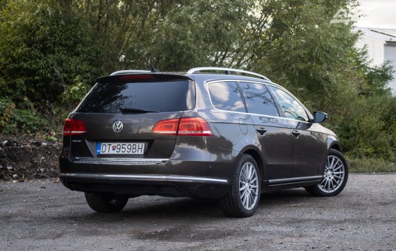 Volkswagen Passat Variant 2.0 TDI BMT Highline DSG, 103kW (2012) / AJ NA SPLÁTKY / PROTIÚČET / 2012 hnědá