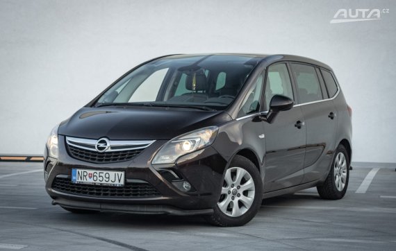 Opel Zafira Tourer Cosmo 1.6 CDTI, 100 kW, M6, 7 miest / AJ NA SPLÁTKY / PROTIÚČET / 2013 - hlavní pohled