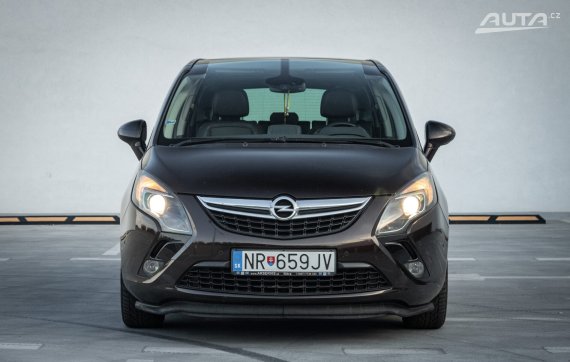 Opel Zafira Tourer Cosmo 1.6 CDTI, 100 kW, M6, 7 miest / AJ NA SPLÁTKY / PROTIÚČET / 2013 hnědá