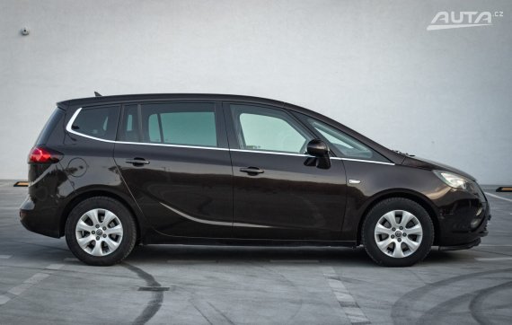 Opel Zafira Tourer Cosmo 1.6 CDTI, 100 kW, M6, 7 miest / AJ NA SPLÁTKY / PROTIÚČET / 2013 hnědá