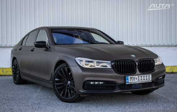 BMW Rad 7 G11 730d xDrive A/T, 195 kW, A8, 4d. / AJ NA SPLÁTKY / PROTIÚČET / 2015 hnědá