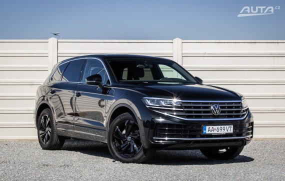Volkswagen Touareg 3.0 V6 TDI Elegance 4Motion A/T, 170 kW, A8 / AJ NA SPLÁTKY / PROTIÚČET / 2024 černá