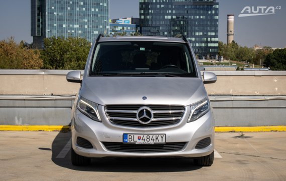 Mercedes-Benz V trieda V220 d kompakt 4MATIC A/T, 120 kW, A7, 5d., 8 miest / AJ NA SPLÁTKY / PR 2015 stříbrná metalíza