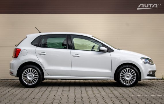 Volkswagen Polo 1.2 TSI 90k Highline BMT DSG, 66 kW, A7, 5d / AJ NA SPLÁTKY / PROTIÚČET / 2014 bílá