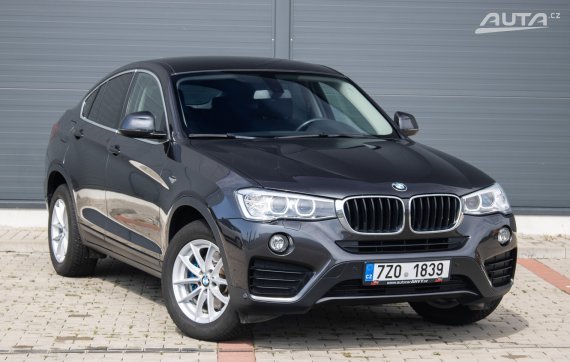 BMW X4 xDrive20d, 140kW (2017) 2017 šedá