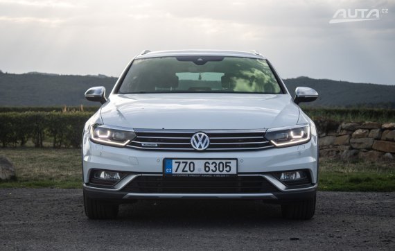 Volkswagen Passat Alltrack 2.0 BiTDI 4MOTION DSG, 176kW (2017) 2017 bílá