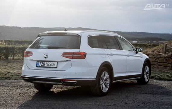 Volkswagen Passat Alltrack 2.0 BiTDI 4MOTION DSG, 176kW (2017) 2017 bílá