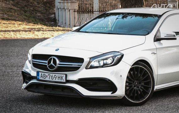 Mercedes-Benz A trieda Mercedes-AMG A45 4Matic A/T, 280 kW, A7, 5d. / AJ NA SPLÁTKY / PROTIÚČET / 2016 bílá
