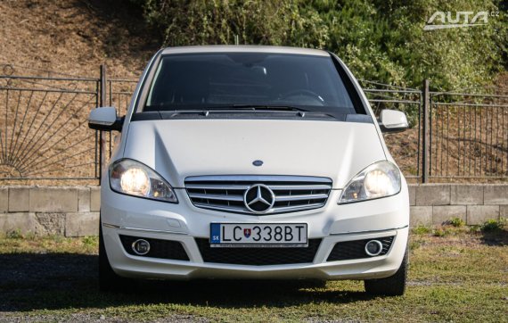 Mercedes-Benz A trieda 160 Elegance Blue, 70kW, M5, 5d. / AJ NA SPLÁTKY / PROTIÚČET / 2010 bílá