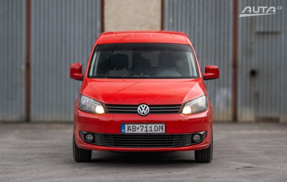 Volkswagen Caddy Life 1.6 TDI 2011 červená