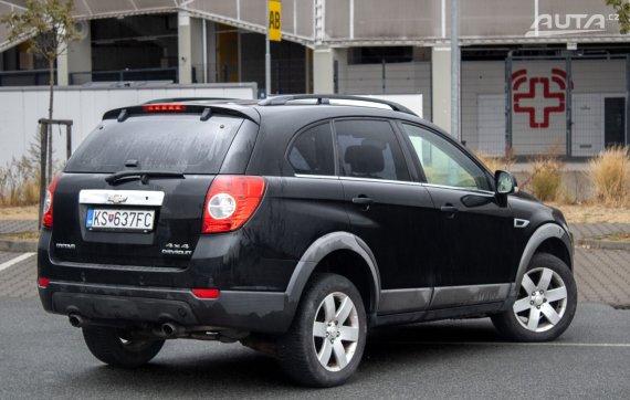 Chevrolet Captiva 2.2 D 4x4 LT / 120kW / M6 / ZÁRUKA / AJ NA SPLÁTKY / PROTIÚČET 2012 černá