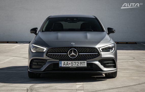 Mercedes-Benz CLA Kupé 220 d 4MATIC AMG line A/T, 140 kW, A8 / AJ NA SPLÁTKY / PROTIÚČET / 2022 šedá