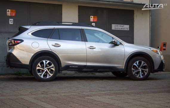 Subaru Outback Limited AWD / 191kW / CVT / ZÁRUKA / AJ NA SPLÁTKY / PROTIÚČET 2021 stříbrná metalíza
