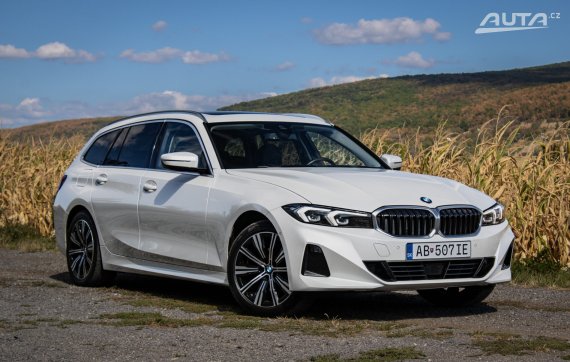BMW Rad 3 Touring 320d mHEV xDrive Luxury line, 140 kW, A8 / AJ NA SPLÁTKY / PROTIÚČET / 2023 bílá