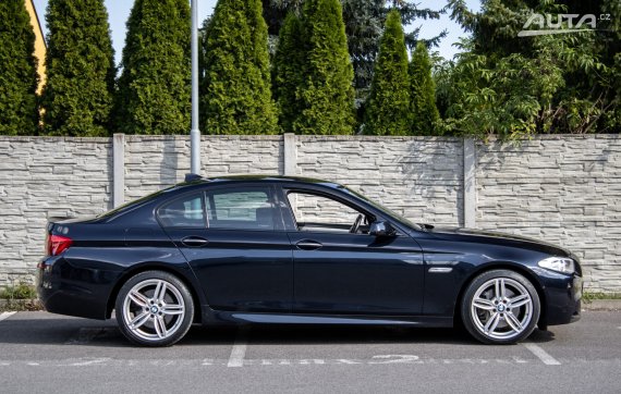 BMW Rad 5 F10 530xD 2012 černá