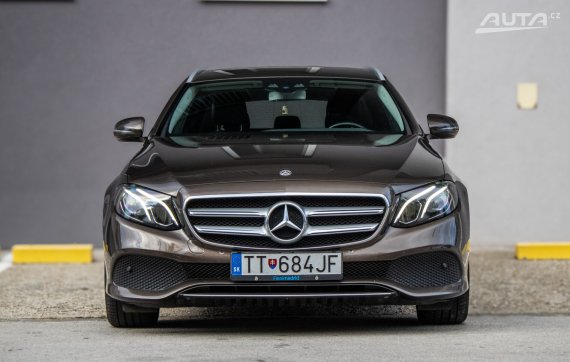 Mercedes-Benz E trieda Kombi 200 d RWD 110kW AT/9 / AJ NA SPLÁTKY / PROTIÚČET 2017 hnědá