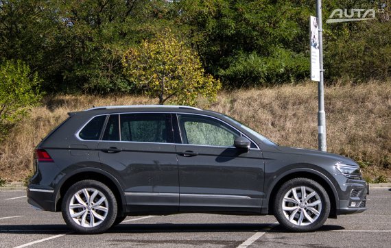 Volkswagen Tiguan 2.0 BiTDI Highline 4Motion DSG / 176kW / A7 / ZÁRUKA / AJ NA SPLÁTKY / PROTIÚ 2019 šedá