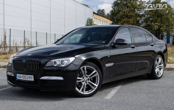 BMW Rad 7 740d xDrive A/T, 230kW (2014) / AJ NA SPLÁTKY / PROTIÚČET / 2014 černá