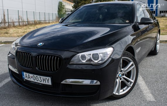 BMW Rad 7 740d xDrive A/T, 230kW (2014) / AJ NA SPLÁTKY / PROTIÚČET / 2014 černá