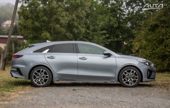 Kia 1.5 T-GDi GT-Line AT/7 117kW 2021 / AJ NA SPLÁTKY / PROTIÚČET 2021 šedá